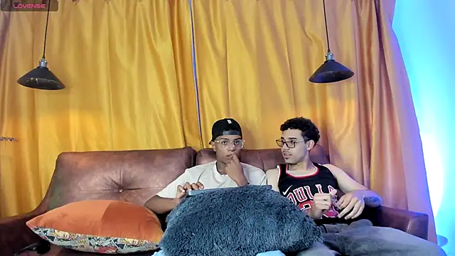 Snapshot of Suckdream1 chatting on November 10, 9:03 pm Suckdream1 online show from November 10, 9:03 pm