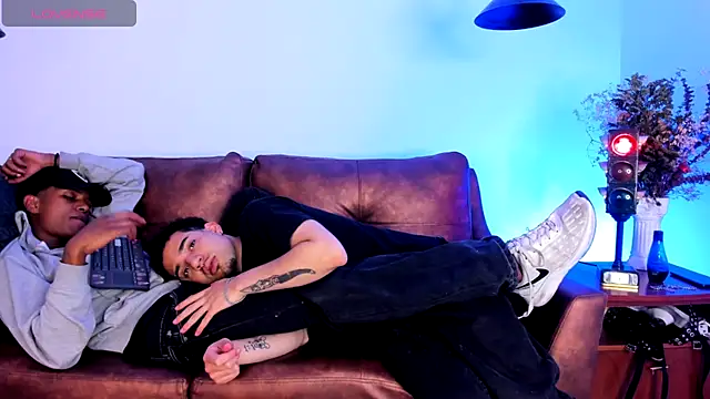 Snapshot of Suckdream1 chatting on November 28, 8:44 pm Suckdream1 online show from November 28, 8:44 pm