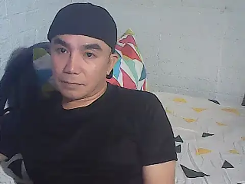 Snapshot of yourasiandesire69 chatting on October 30, 11:33 am yourasiandesire69 online show from October 30, 11:33 am