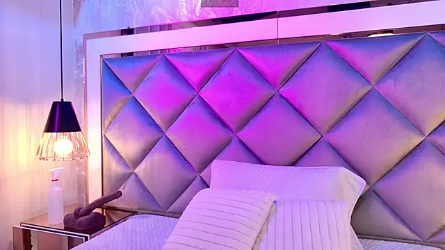 Snapshot of _giggy_2 chatting on November 29, 11:46 am giggy 2 online show from November 29, 11:46 am