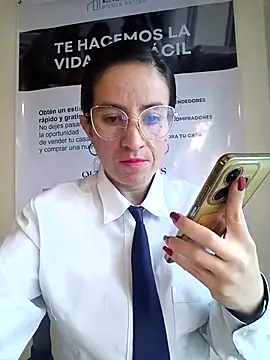 Snapshot of Valentina--1 chatting on November 28, 12:08 pm Valentina--1 online show from November 28, 12:08 pm