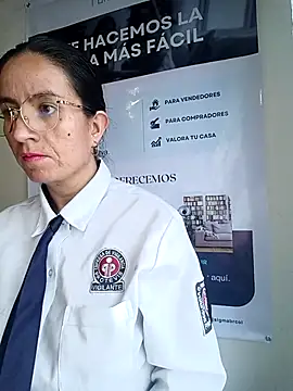 Snapshot of Valentina--1 chatting on December 4, 12:03 pm Valentina--1 online show from December 4, 12:03 pm