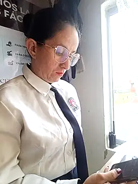 Snapshot of Valentina--1 chatting on December 22, 12:02 pm Valentina--1 online show from December 22, 12:02 pm