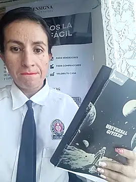 Snapshot of Valentina--1 chatting on January 19, 12:09 pm Valentina--1 online show from January 19, 12:09 pm