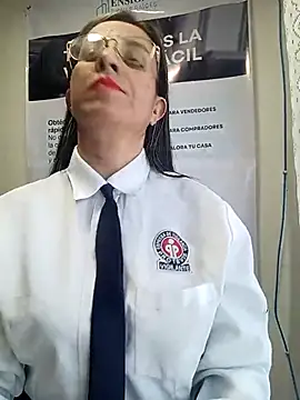 Snapshot of Valentina--1 chatting on February 16, 12:12 pm Valentina--1 online show from February 16, 12:12 pm