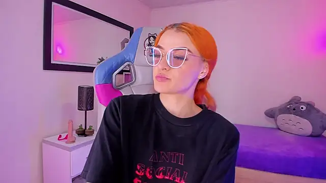 celeste blazze  online show from February 11, 5:29 pm