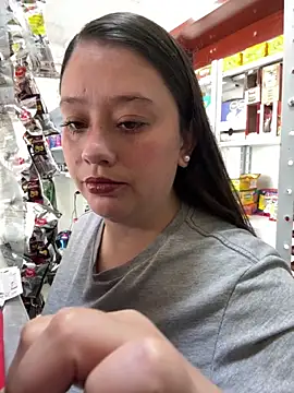 Snapshot of chanelketty chatting on December 3, 1:42 pm chanelketty online show from December 3, 1:42 pm