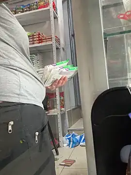 Snapshot of chanelketty chatting on December 20, 3:19 pm chanelketty online show from December 20, 3:19 pm