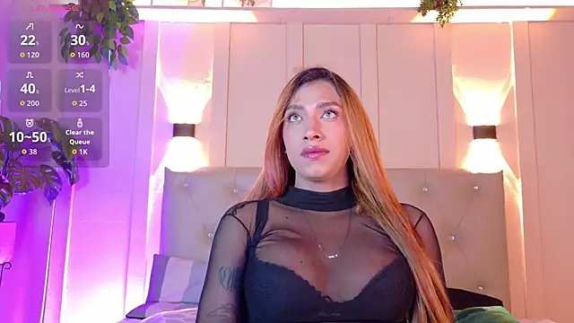 Snapshot of Ela_windsor chatting on November 8, 7:45 pm Ela windsor online show from November 8, 7:45 pm