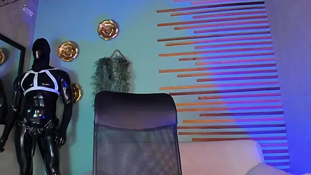 Snapshot of Ela_windsor chatting on November 24, 1:27 am Ela windsor online show from November 24, 1:27 am