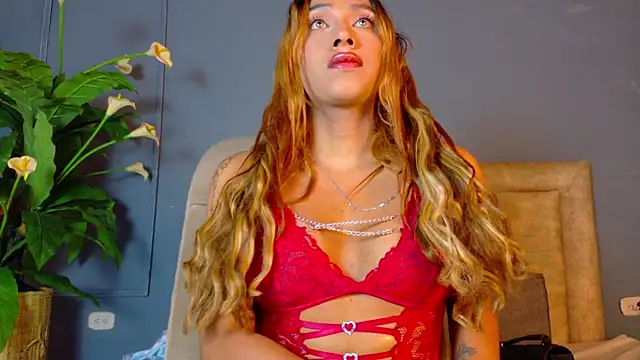 Snapshot of Ela_windsor chatting on November 27, 2:02 am Ela windsor online show from November 27, 2:02 am