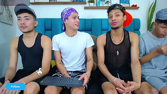 Hot Boys Latinos X online show from April 14, 5:19 pm