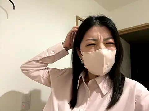 Snapshot of akimix_xoxo chatting on November 2, 1:24 pm akimix xoxo online show from November 2, 1:24 pm