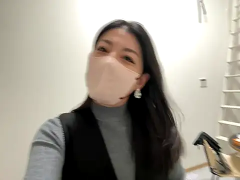 Snapshot of akimix_xoxo chatting on November 3, 1:23 pm akimix xoxo online show from November 3, 1:23 pm