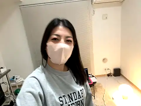 Snapshot of akimix_xoxo chatting on November 4, 1:10 pm akimix xoxo online show from November 4, 1:10 pm