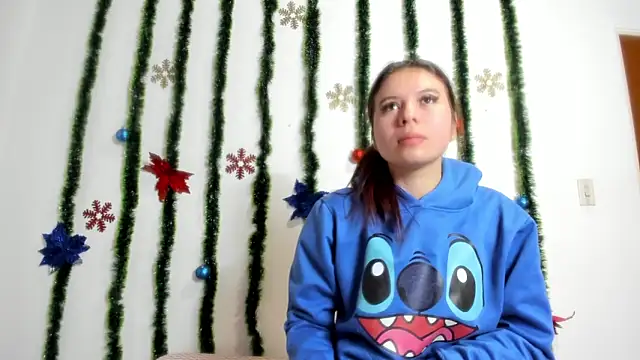 Snapshot of Vanessa_Martinz chatting on December 3, 12:14 pm Vanessa Martinz online show from December 3, 12:14 pm