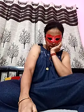 Snapshot of Hotty_girl25 chatting on November 24, 11:21 am Hotty girl25 online show from November 24, 11:21 am