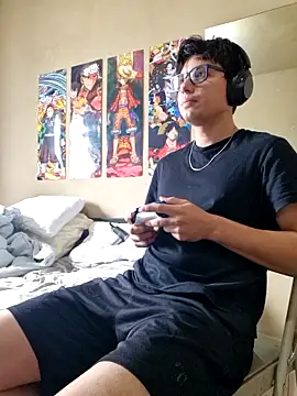 Snapshot of Ais_B10 chatting on November 8, 7:01 pm Ais B10 online show from November 8, 7:01 pm