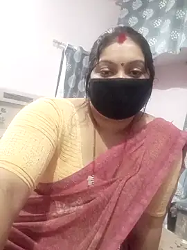 Snapshot of Best_couple2001 chatting on November 13, 6:23 am Best couple2001 online show from November 13, 6:23 am