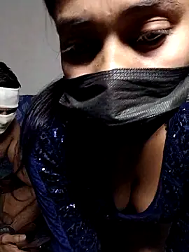 Snapshot of Heena-143 chatting on December 16, 11:37 am Heena-143 online show from December 16, 11:37 am