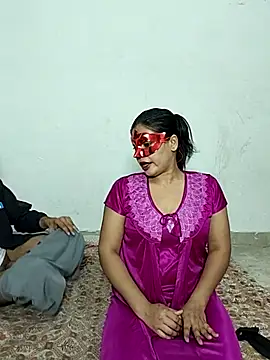 Heena-143 online show from March 8, 1:37 pm