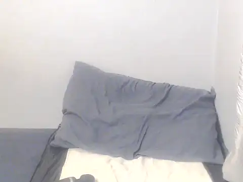 Snapshot of EbonyTinyX chatting on October 31, 6:53 pm EbonyTinyX online show from October 31, 6:53 pm