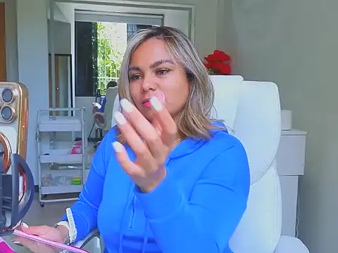 diosadeluniverso online show from April 10, 4:44 pm