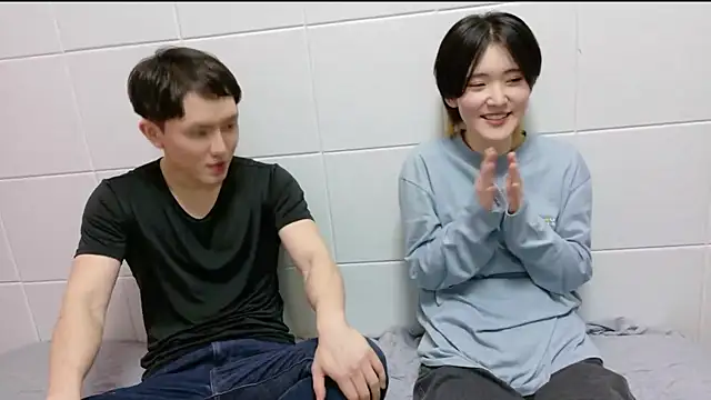 Snapshot of NORA_NEKO_2_2 chatting on November 15, 10:45 am NORA NEKO 2 2 online show from November 15, 10:45 am