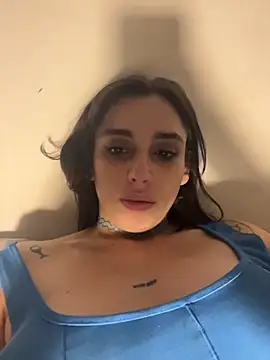 gigi333regi online show from November 28, 8:33 pm