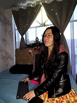 Snapshot of eva_delight_ chatting on December 15, 11:14 am eva delight online show from December 15, 11:14 am