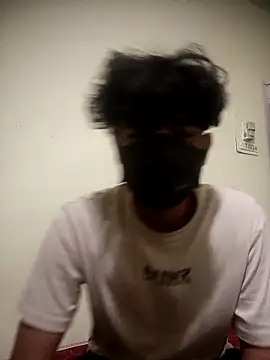 Snapshot of kriZ08 chatting on November 9, 5:17 am kriZ08 online show from November 9, 5:17 am