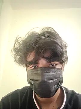 Snapshot of kriZ08 chatting on December 14, 8:09 am kriZ08 online show from December 14, 8:09 am