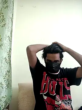 Snapshot of kriZ08 chatting on December 21, 7:48 am kriZ08 online show from December 21, 7:48 am