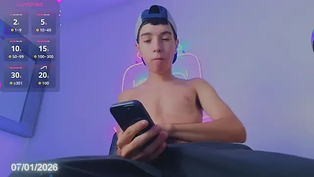 Snapshot of Dallen_Grant chatting on January 7, 12:07 pm Dallen Grant online show from January 7, 12:07 pm