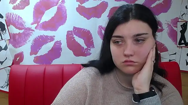 Snapshot of ScarletCargo chatting on November 30, 6:28 am ScarletCargo online show from November 30, 6:28 am