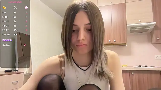 AidaGloshen online show from December 3, 1:42 pm