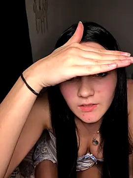 Snapshot of KirbyEarlss chatting on November 2, 10:34 pm KirbyEarlss online show from November 2, 10:34 pm