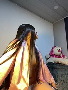 Snapshot of nicky_and_isabella chatting on December 14, 1:55 am nicky and isabella online show from December 14, 1:55 am