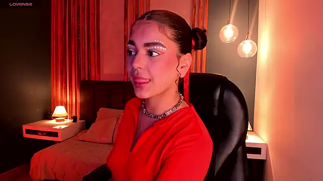 Snapshot of Andrux__ chatting on October 31, 7:26 pm Andrux online show from October 31, 7:26 pm