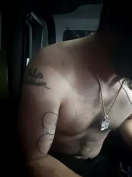 Snapshot of Fuckboyguyman chatting on December 5, 2:20 am Fuckboyguyman online show from December 5, 2:20 am