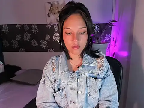 SamaradelaRoux online show from January 9, 7:22 am