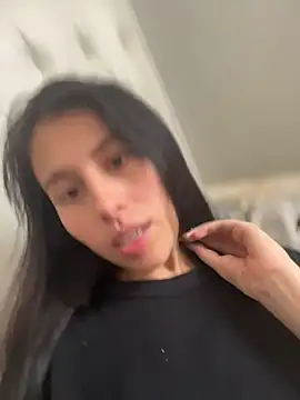 BIJOU SECRET online show from November 20, 4:40 pm