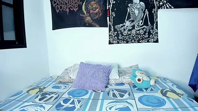 Snapshot of DagmarMoon chatting on December 13, 10:48 pm DagmarMoon online show from December 13, 10:48 pm