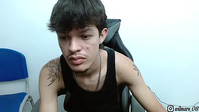 Snapshot of BrayanOconer08 chatting on November 4, 4:11 am BrayanOconer08 online show from November 4, 4:11 am