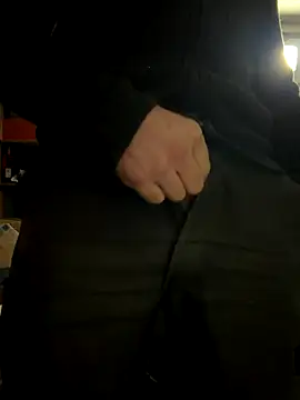 davi73d online show from October 25, 5:59 am