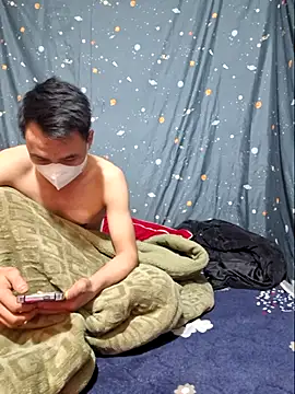 Snapshot of Phoena-a chatting on December 20, 11:56 pm Phoena-a online show from December 20, 11:56 pm