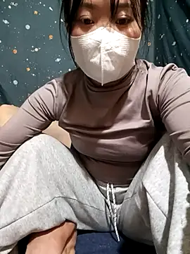 Snapshot of Phoena-a chatting on February 12, 7:47 am Phoena-a online show from February 12, 7:47 am