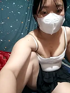 Snapshot of Phoena-a chatting on February 19, 2:35 pm Phoena-a online show from February 19, 2:35 pm