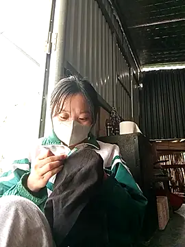 Snapshot of Phoena-a chatting on March 2, 2:36 am Phoena-a online show from March 2, 2:36 am