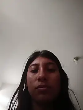 Snapshot of YeseniaRodriguez3 chatting on December 19, 3:41 pm YeseniaRodriguez3 online show from December 19, 3:41 pm